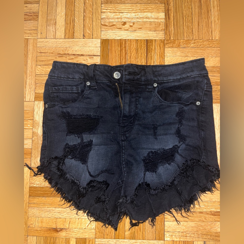 Black denim shorts with rips, Eunina